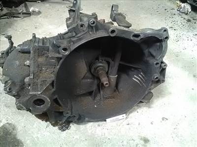 PEUGEOT 605 Sebességváltó. benzines manuális