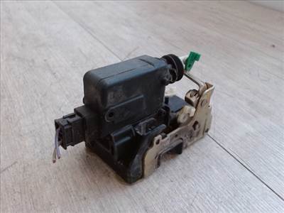 RENAULT CLIO 90-96 Jobb első ajtó zárszerkezet központizáras