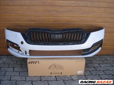 Skoda Octavia IV első lökhárító 5E3807221 2020-tól