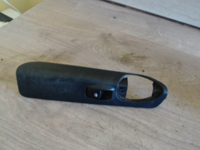 DAEWOO Tacuma 02-08 Jobb hátsó ablakemelő kapcsoló 1. kép