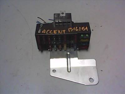 HYUNDAI ACCENT 94-97 Biztosítéktábla BCM BSI BSM SAM GEM modul 
