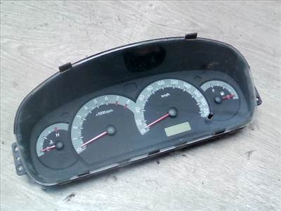 HYUNDAI Elantra 2001.01.01-2003.12.31 Kilométeróra