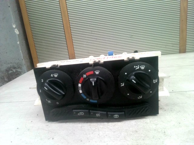 MERCEDES A W168 1997.10.01-2001.04.30 Fűtés vezérlő panel 1. kép