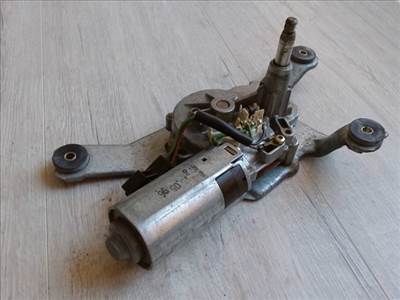 MITSUBISHI CARISMA 95.05-99.07 Ablaktörlő motor hátsó