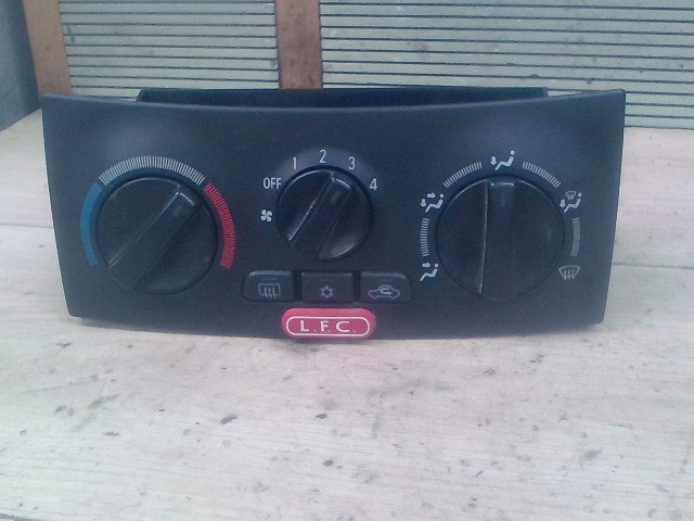 MITSUBISHI Space Star 2000.09.01-2004.12.03 Fűtés vezérlő panel 1. kép