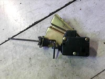 PEUGEOT 607 Központizár motor tankajtóhoz