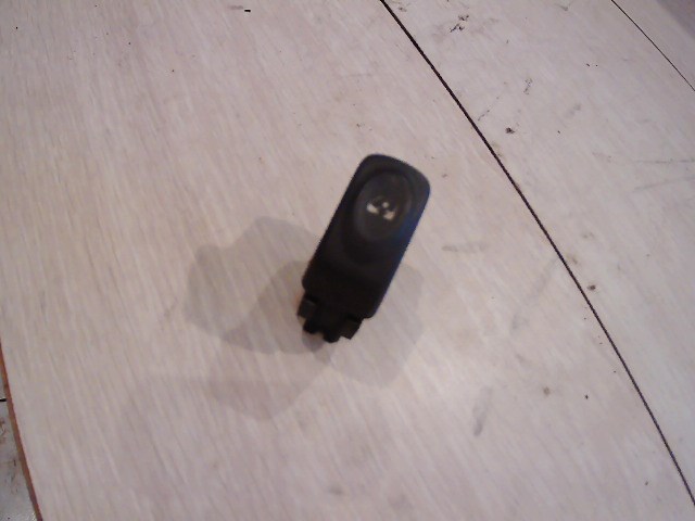 RENAULT CLIO 98-01 Jobb első ablakemelő kapcsoló 1. kép