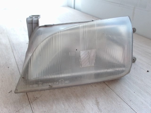 SUZUKI SWIFT 96-05 Bal első fényszóró 1. kép