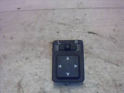 TOYOTA AVENSIS 97-00 Elektromos tükör állító kapcsoló