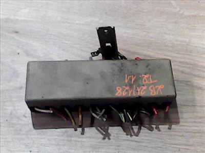 TRABANT 1,1 Biztosítéktábla BCM BSI BSM SAM GEM modul Motortér