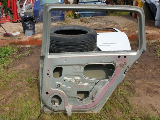 Opel Astra H KOMBI jobb hátsó ajtó  2. kép