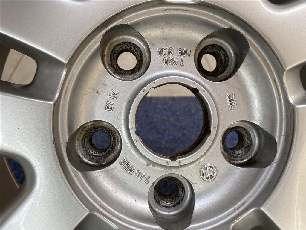 (2789)  Volkswagen 17 gyári alufelni, felni, 5x112, Golf Caddy Touran 2. kép