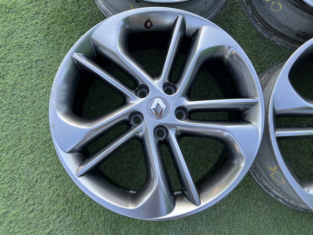 5x114.3 18" Renault gyári alufelni 7Jx18h2 ET40 2. kép