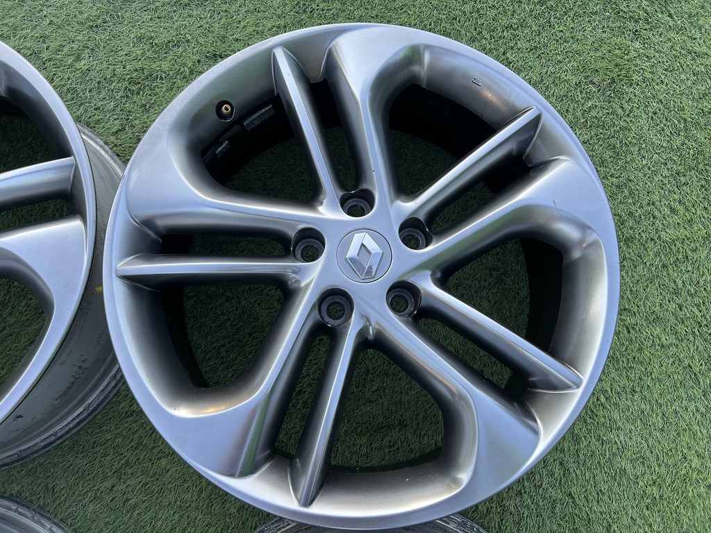 5x114.3 18" Renault gyári alufelni 7Jx18h2 ET40 4. kép