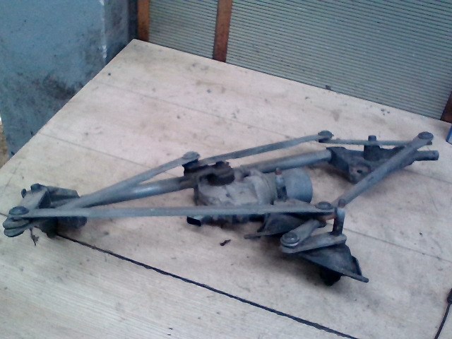 CHRYSLER VOYAGER 01.03-05.01 Ablaktörlő mechanika motorral első 1. kép