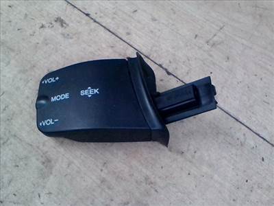 FORD Focus 2004.09.01-2007.08.31 Rádió kapcsoló