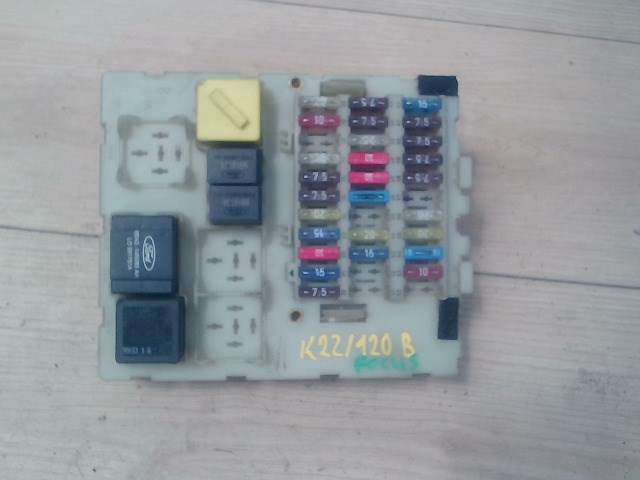 FORD FOCUS 98-04 Biztosítéktábla BCM BSI BSM SAM GEM modul Utastér 1. kép