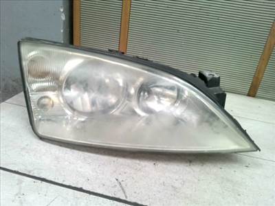 FORD MONDEO 01-07 Jobb első fényszóró