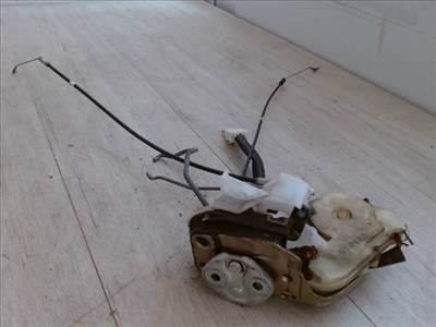 MAZDA MPV 99-05 Jobb első ajtó zárszerkezet központizáras