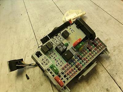OPEL ASTRA G 97-04 Biztosítéktábla BCM BSI BSM SAM GEM modul Utastér