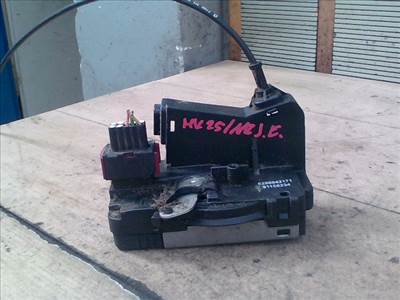 OPEL Vivaro 2006.09.01-2014.05.31 Jobb első ajtó zárszerkezet központizáras