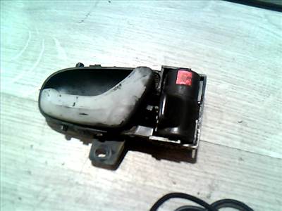 SUZUKI SWIFT 89-96 Jobb első belső kilincs