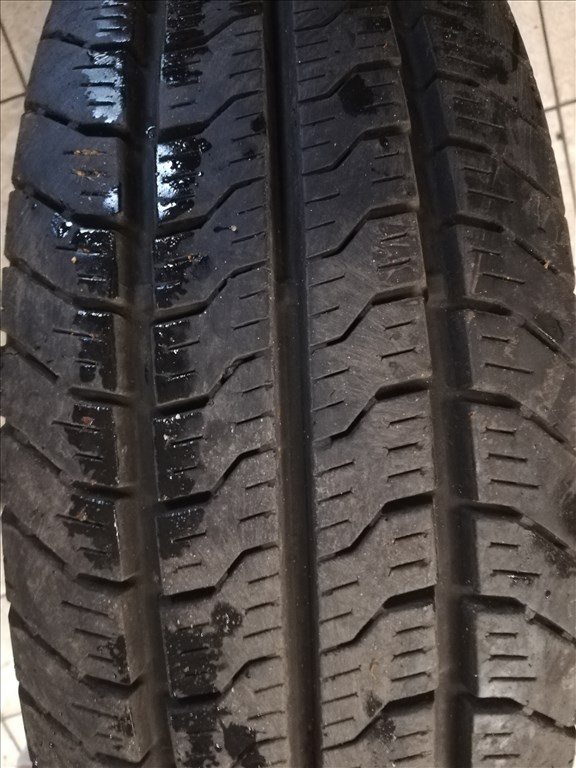  195/70 R15" C-s újszerű Paxaro nyári gumi  1. kép