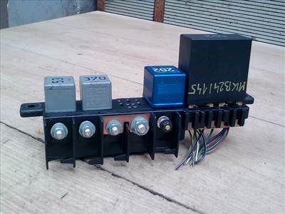 AUDI A6 97-04 Biztosítéktábla BCM BSI BSM SAM GEM modul 