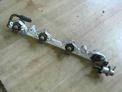 FORD SCORPIO 95- Injektor befecskendező híd 