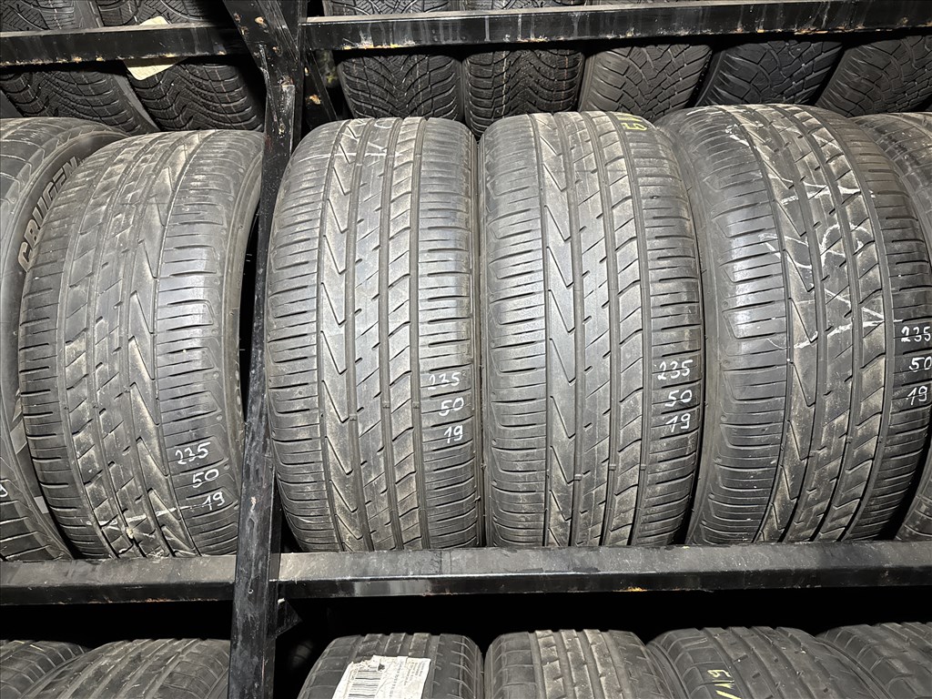 235/50 R19 Hankook Ventus S01 EVO2 99V l 6,5mm l 4db l DOT0320 1. kép