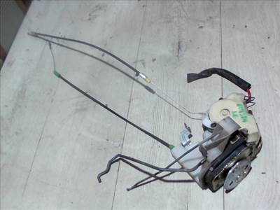 MAZDA MPV 99-05 Jobb első ajtó zárszerkezet központizáras