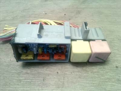 RENAULT SCENIC 03-06 Biztosítéktábla doboz