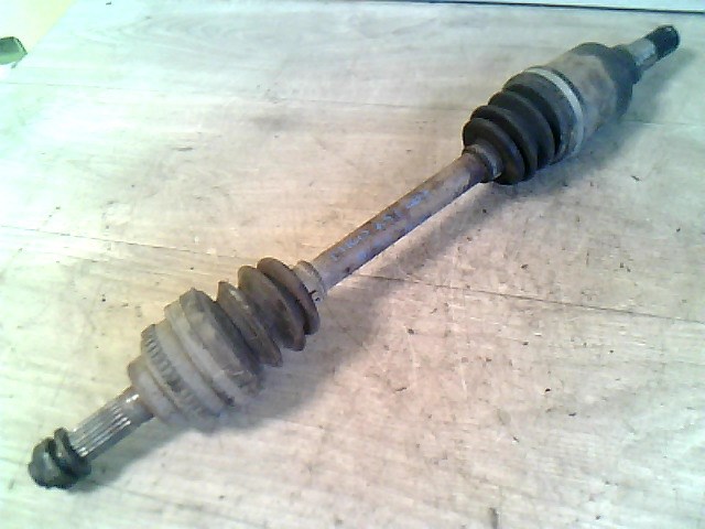 SUZUKI ALTO 02-09 Bal első féltengely 1. kép