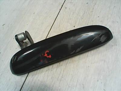 TOYOTA YARIS VERSO 00-05 Jobb hátsó külső kilincs