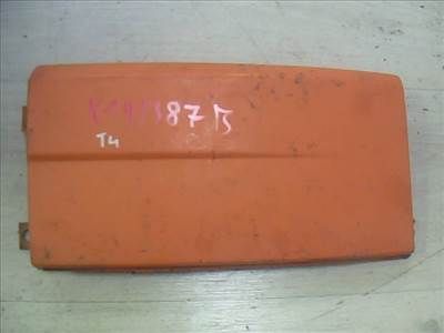 VOLKSWAGEN T4 -96 Bal fényszóró alatti bajusz díszléc