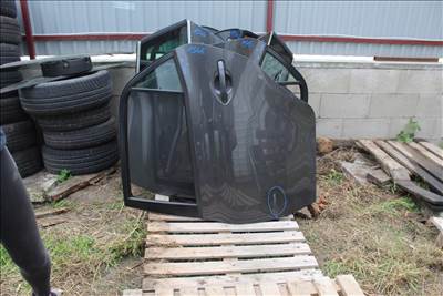 Toyota Auris (E150) komplett bal hátsó ajtó (1546)