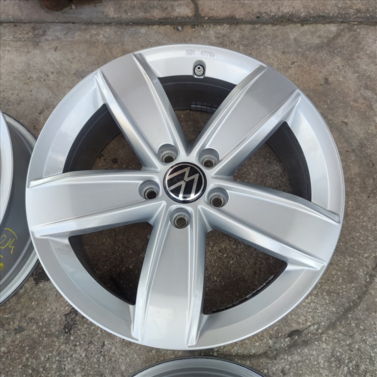 5x112 17 Gyári Volkswagen alufelni TPMS szenzorral 145000ft a 4db/214/ 1. kép