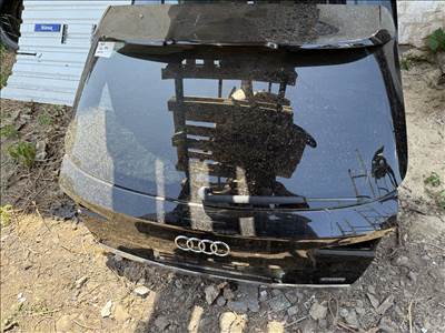 Audi A6 4G facelift csomagtérajtó sérülésmentes. 