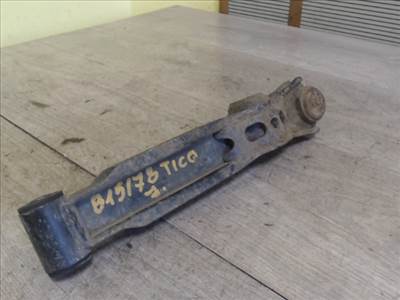 DAEWOO TICO Jobb első lengőkar