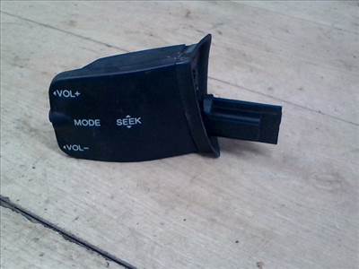 FORD Focus 2004.09.01-2007.08.31 Rádió kapcsoló