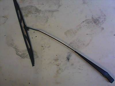FORD MONDEO 96-00 Ablaktörlő kar bal első