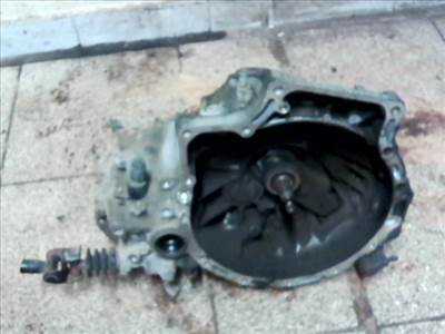 MAZDA 323 98-01 Sebességváltó. manuális