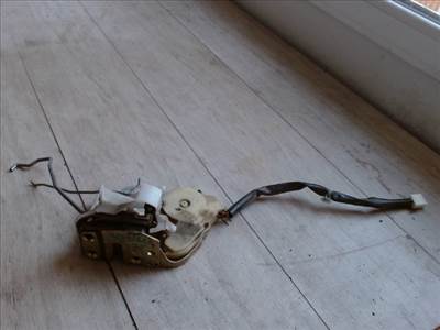 MAZDA MPV 99-05 Jobb első ajtó zárszerkezet központizáras