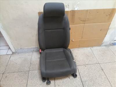 VOLKSWAGEN Golf V. 2003.10 - 2008.09 Bal első ülés