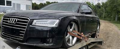 Audi A8 (D4 - 4H) bontott alkatrészei