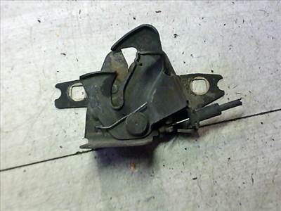 VOLKSWAGEN VENTO Motorháztető zár