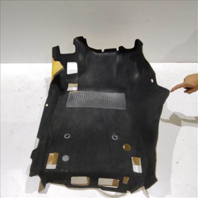 202041 Alfa Romeo 159 2005-2011 bal első padlókárpit