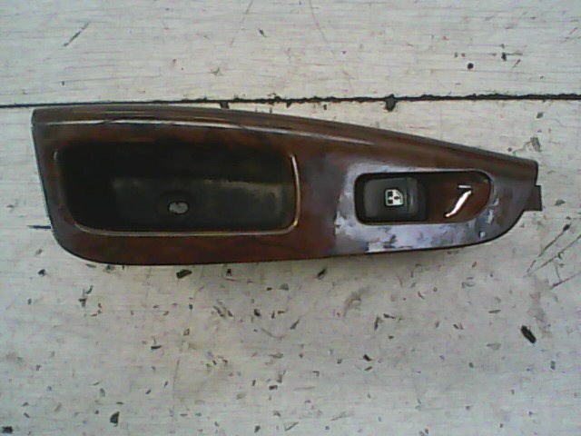 DAEWOO NUBIRA 99-03 Jobb hátsó ablakemelő kapcsoló 1. kép