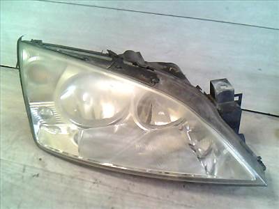 FORD MONDEO 01-07 Jobb első fényszóró
