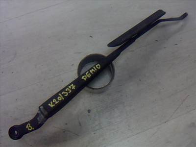 MAZDA DEMIO 98.08-00.05 Ablaktörlő kar bal első